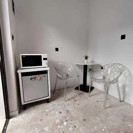 Πανσιόν Veli Varos Σπλιτ